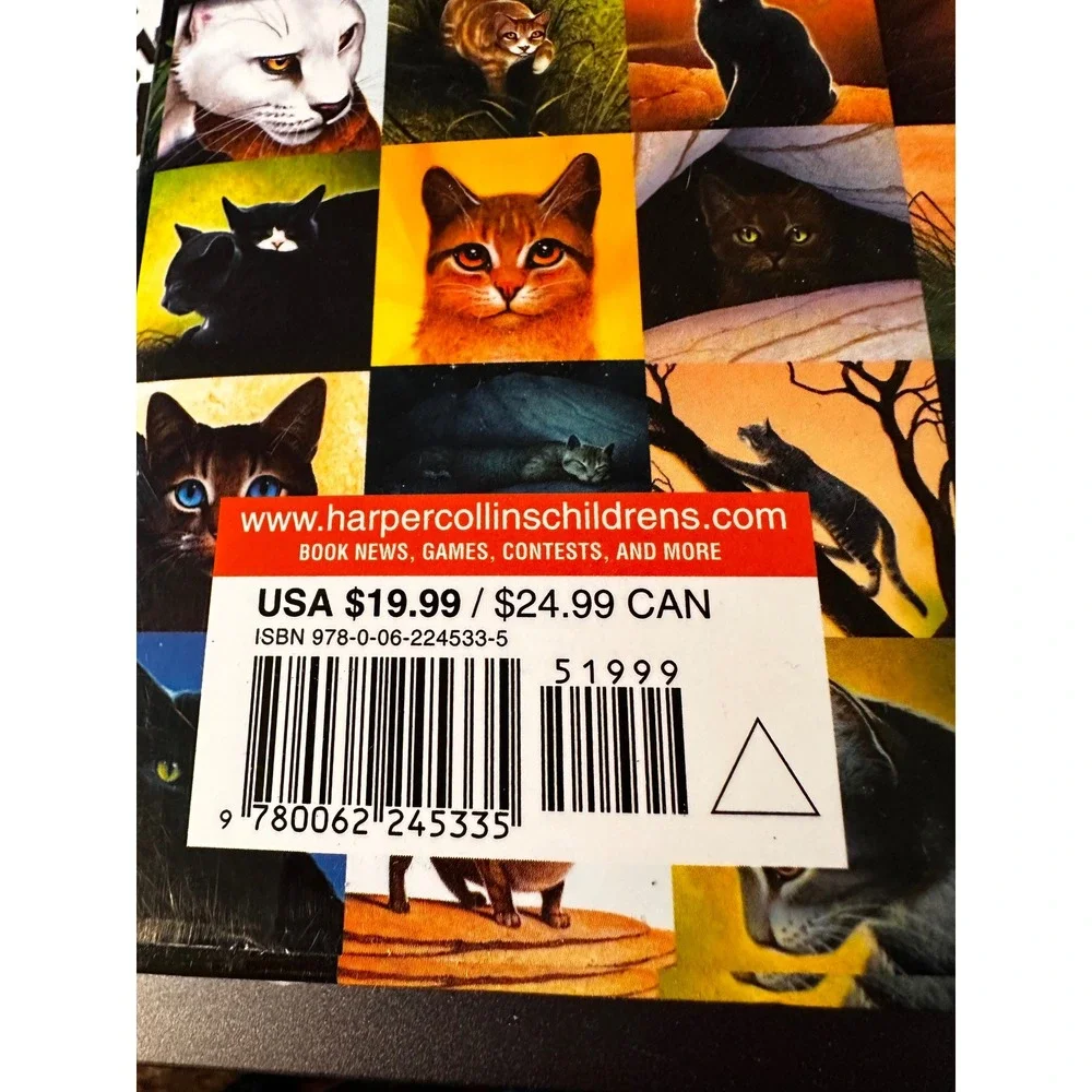 Warriors The Ultimate Guide by Erin Hunter Overisize‎ Hardback Full Color